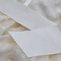 JEANS Minimekot></noscript>Lily Gabriella juhlamekko vyöllä cream