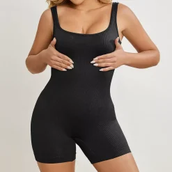 JEANS Shortsit Ja Caprit></noscript>Otos Active Compress shortsijumsuit musta