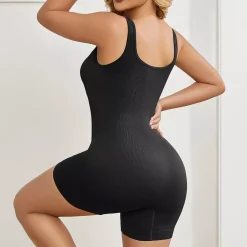 JEANS Shortsit Ja Caprit></noscript>Otos Active Compress shortsijumsuit musta