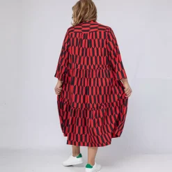 JEANS Midimekot | Plus!></noscript>World Ninet paitamekko punamusta